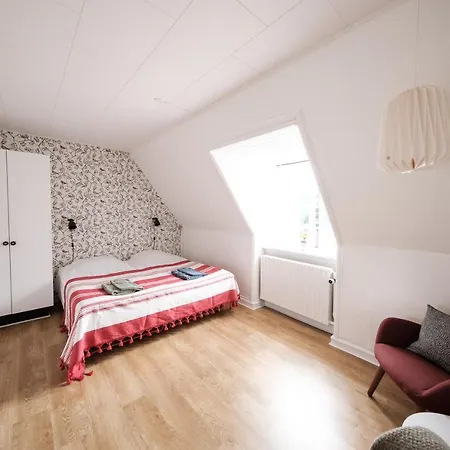 Langebjerg Pension & Spisested Allinge-Sandvig Exterior photo
