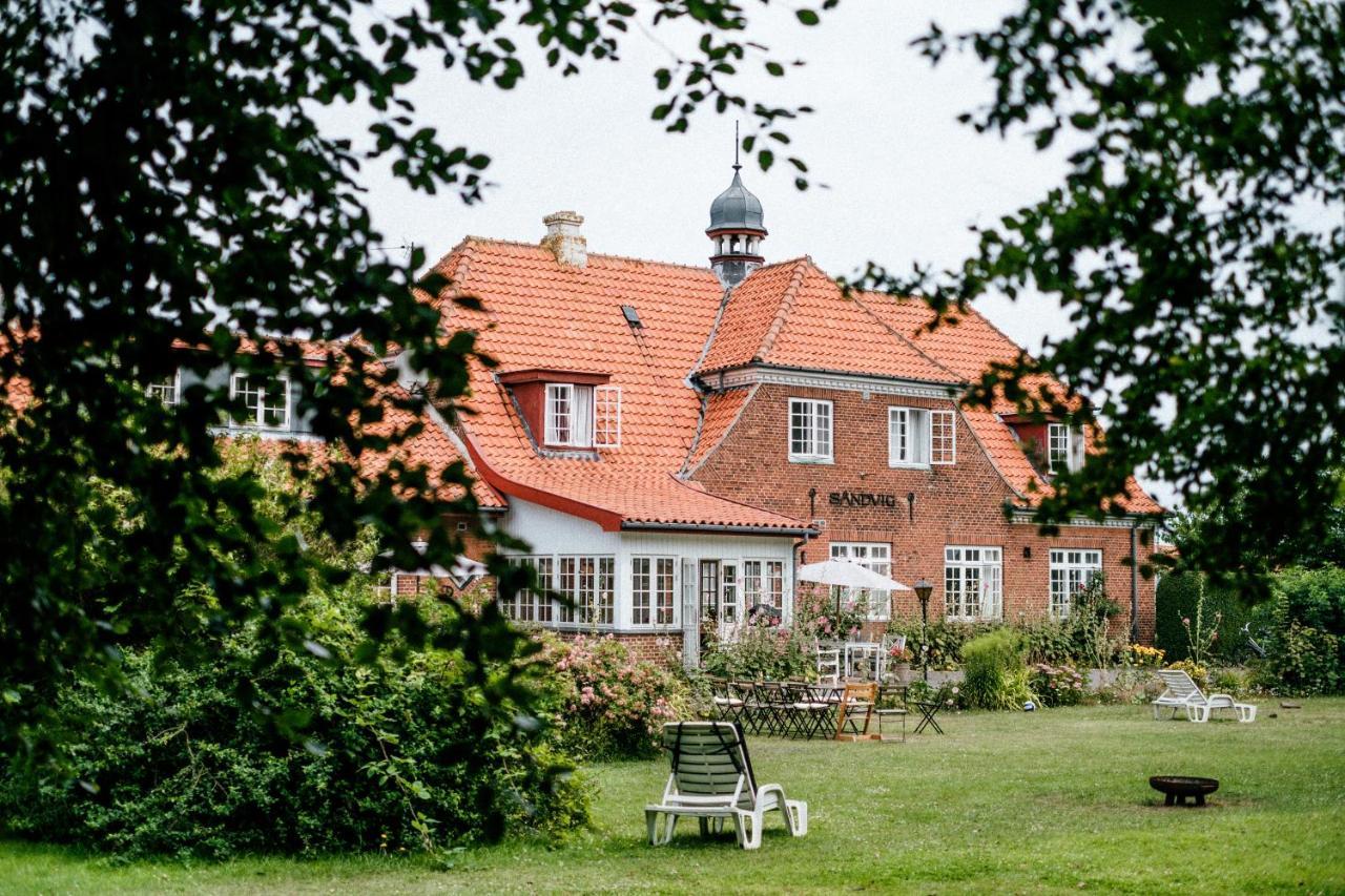 Guest house Langebjerg Pension & Spisested 3*